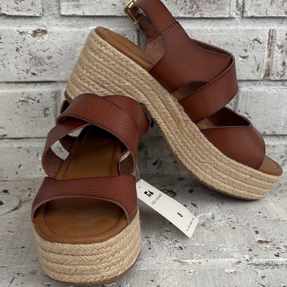 Elegant Tan Espadrille Wedges